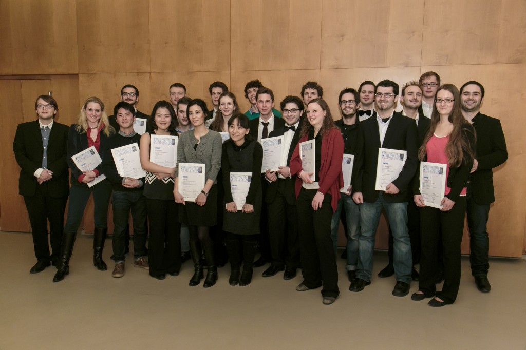 Foto der Preisträgerinnen und Preisträger des Jahres 2013